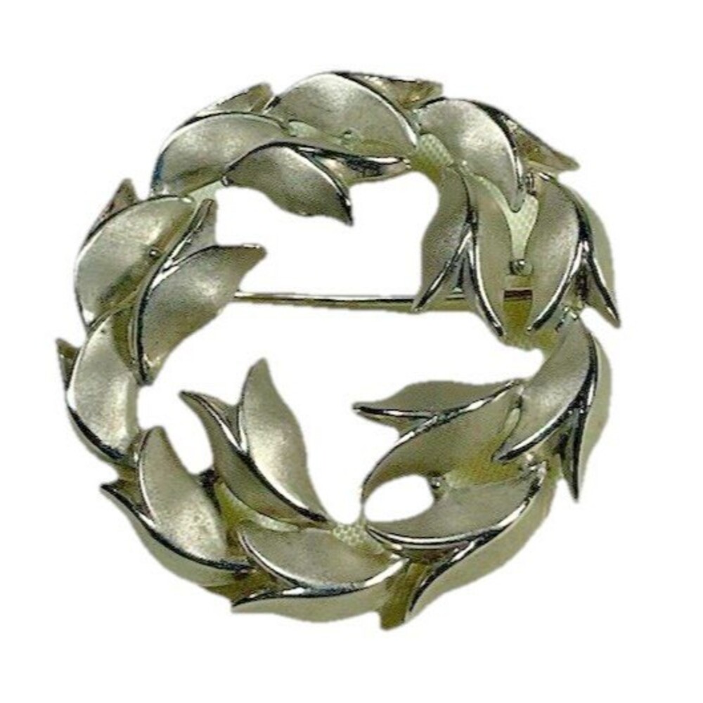 Crown Trifari Brooch Tulip Wreath Silver Tone Pin Rare HTF Floral Classic EUC